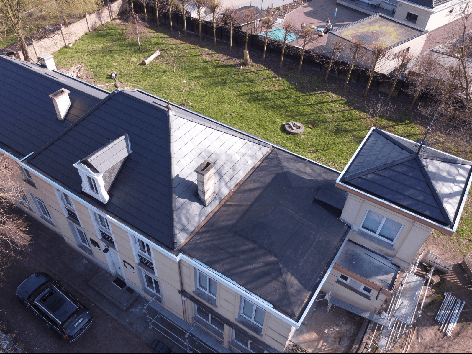 Hellend- en plat dak