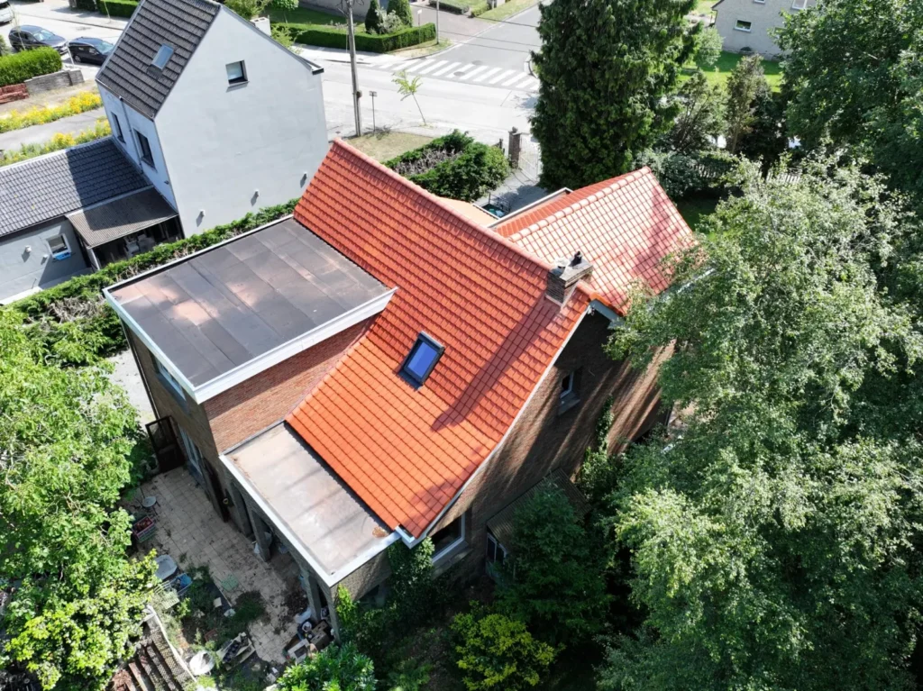 Dakrenovatie Lochristi: foto 2 van de werken