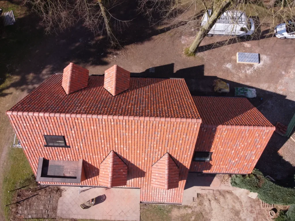 Dakrenovatie Latem: foto 2 van de werken