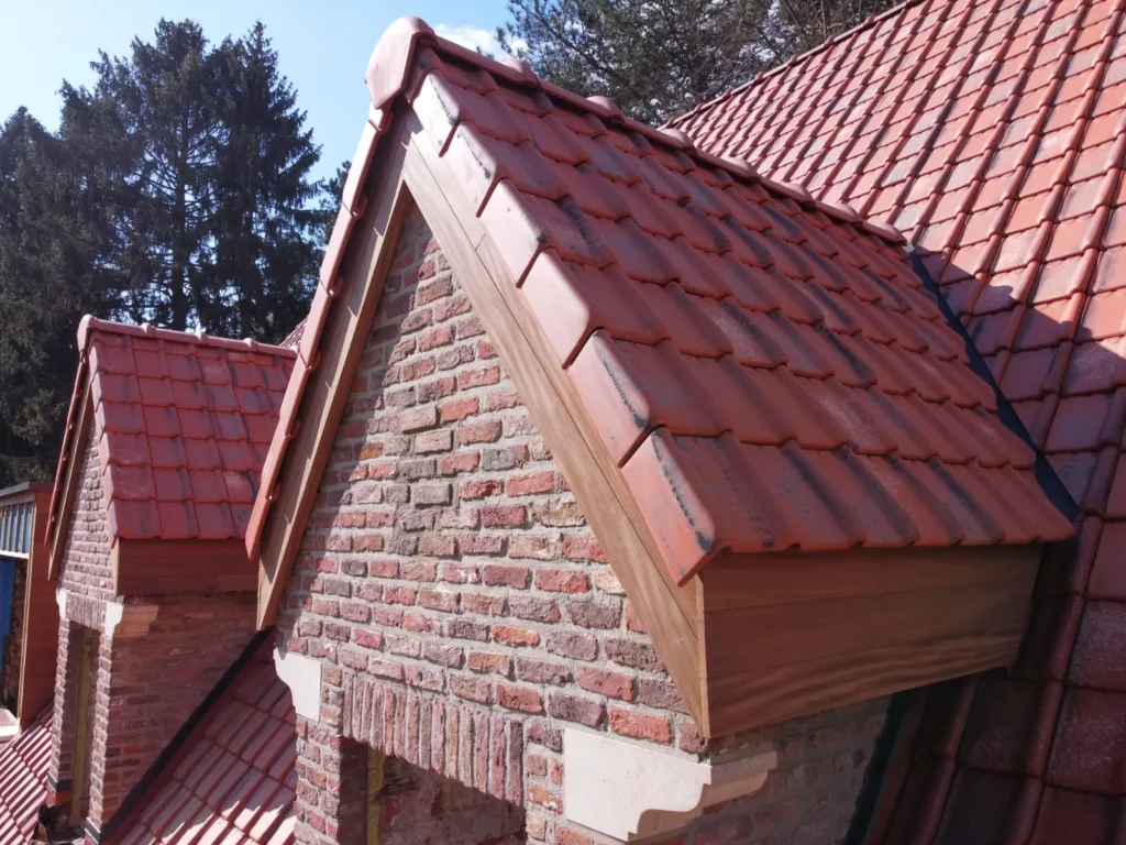 Dakrenovatie Latem: foto 3 van de werken